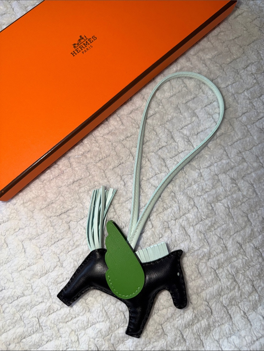 Hermes Rodeo Pegase Noir / vert Peppermint / yucca bag charm